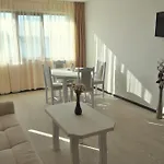 Toma's - Front Hotel Tsarevo