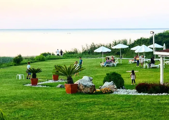 Hotel Toma's - Front Zarewo