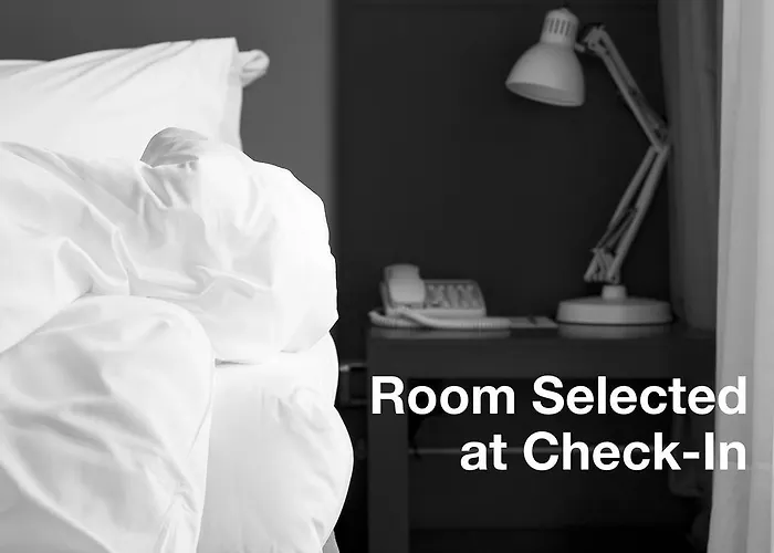 Hotel Toma's - Front Zarewo